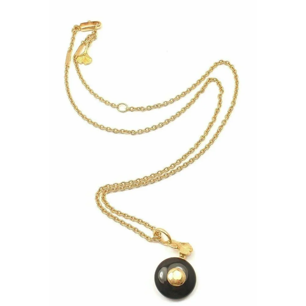 New! Authentic Carrera Y Carrera 18k Yellow Gold Ginkgo Onyx Pendant Necklace​